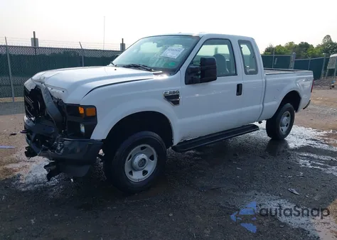 2009 Ford F-250 Fx4/Lariat/Xl/Xlt z USA, uszkodzony, nr VIN 1FTSX215X9EA87819